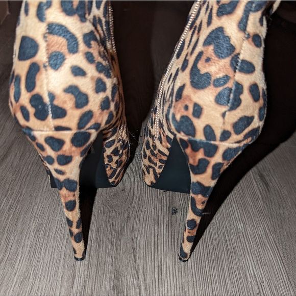Heeled Printed Booties - Picture 9 of 9